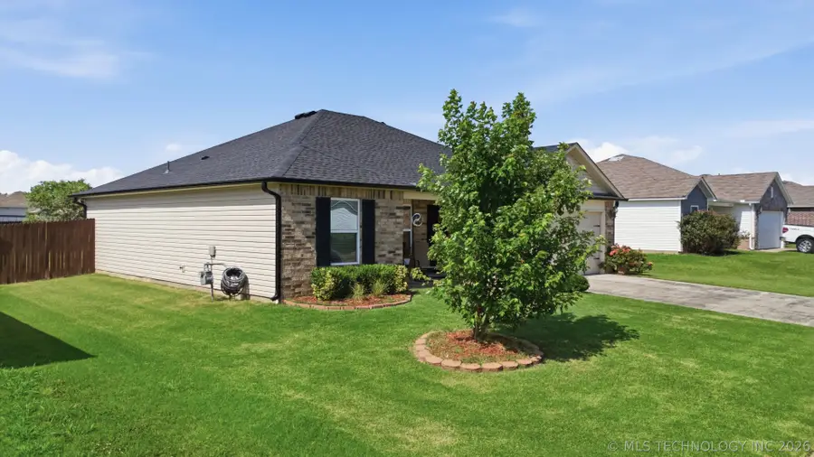 10119 E Kathy Street, Claremore, OK 74019 - #2