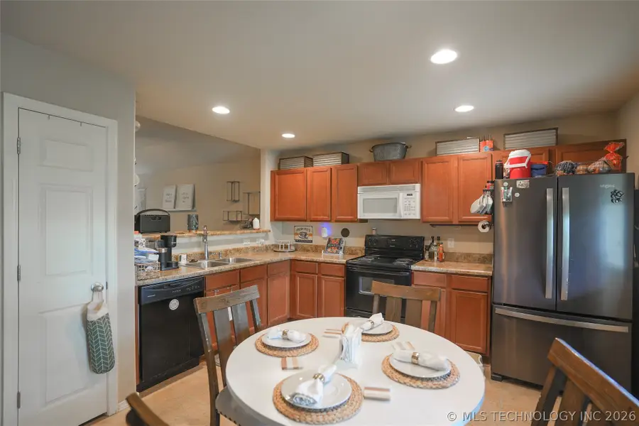 23121 S Bessie Boulevard, Claremore, OK 74019 - #3