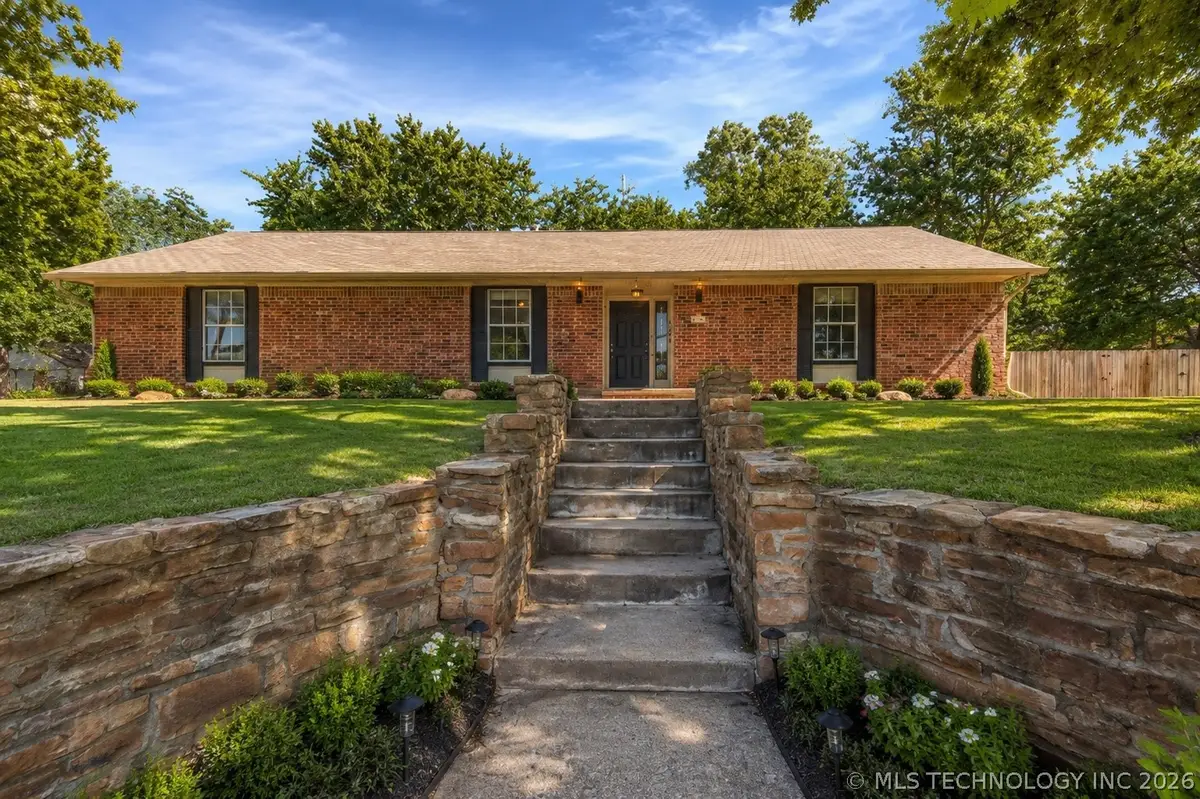 2415 W 43rd Street, Tulsa, OK 74107 - #1