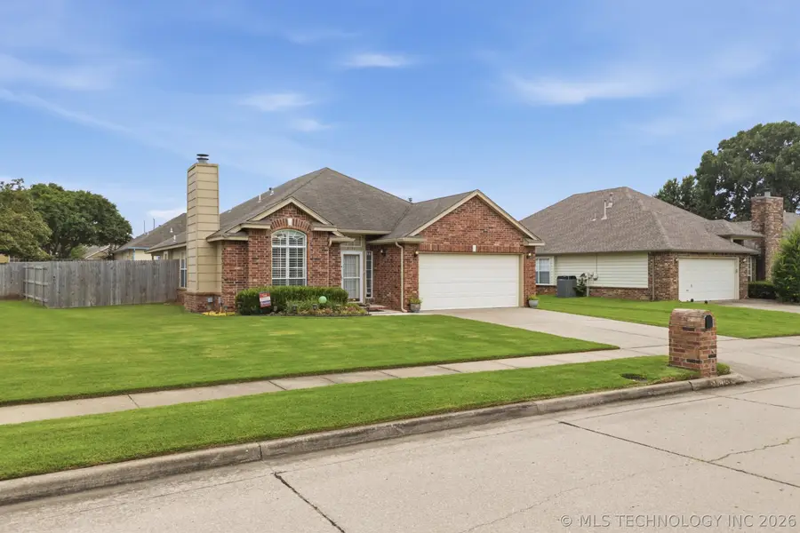 5121 S Oak Avenue, Broken Arrow, OK 74011 - #3