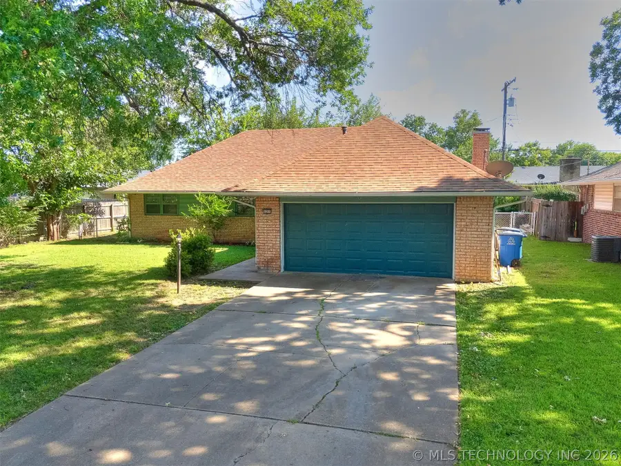 9260 E 32nd Place, Tulsa, OK 74145 - #3