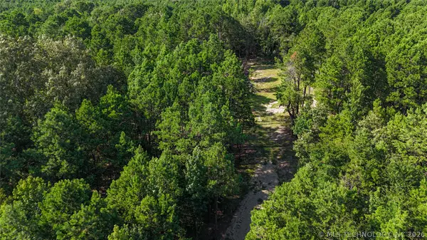 2 E 2030 Road, Fort Towson, OK 74735