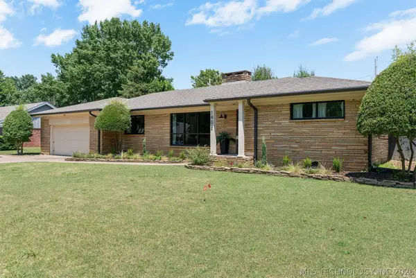 1402 N Louisville Avenue, Claremore, OK 74017