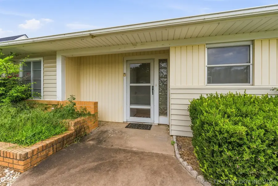 225 SE Rockwood Avenue, Bartlesville, OK 74006 - #3
