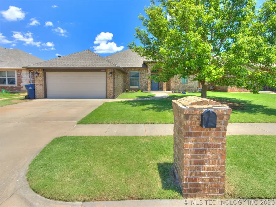 9200 Misty Lane, Moore, OK 73160 - #3