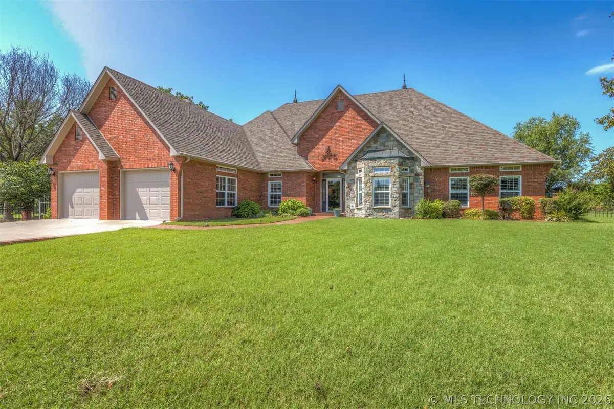 612 S Tallchief Court, Skiatook, OK 74070 - #1