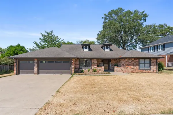 2508 Chapel Hill, Bartlesville, OK 74006