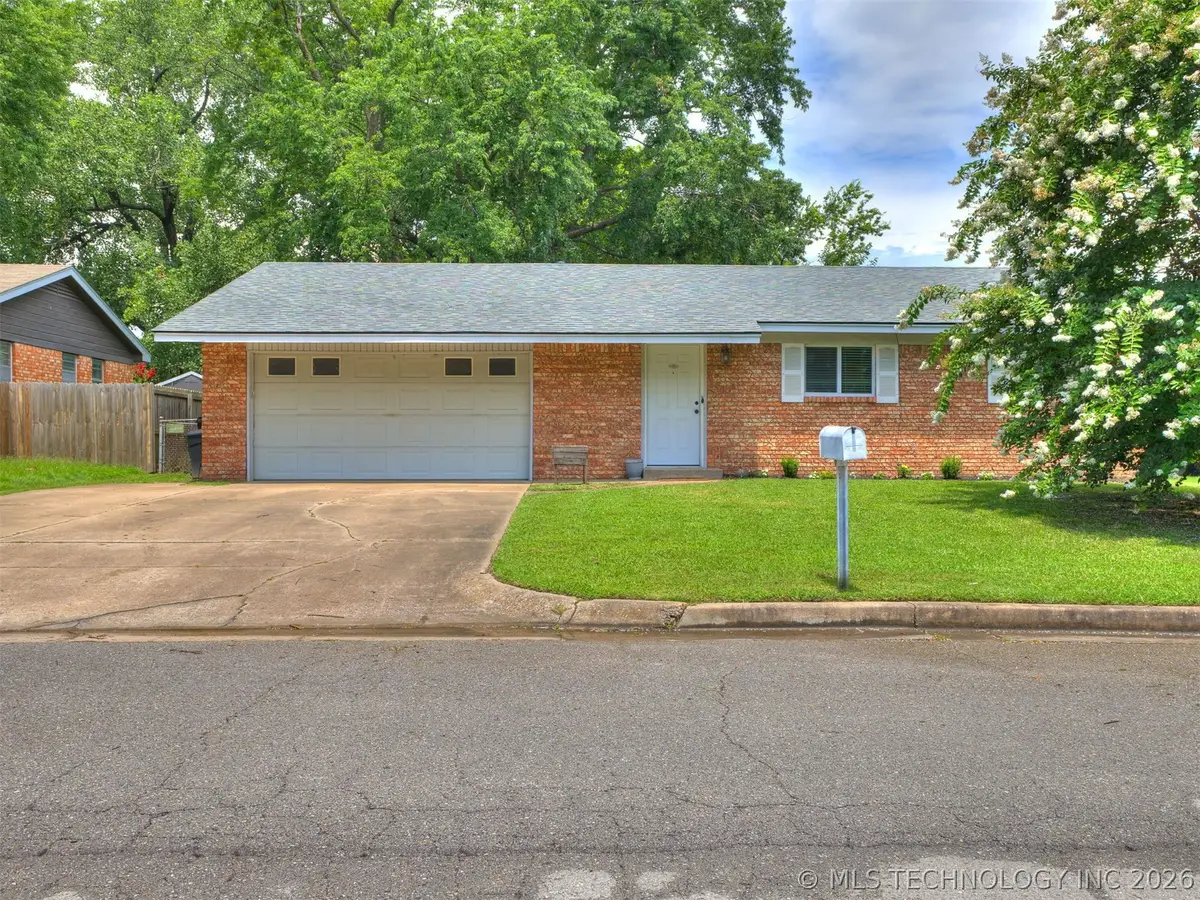 708 W Atlanta Court, Broken Arrow, OK 74012 - #1