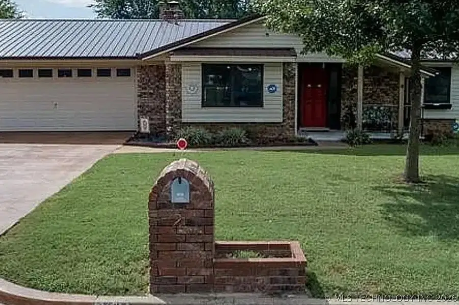 123 E Madison Street, Broken Arrow, OK 74012 - #2