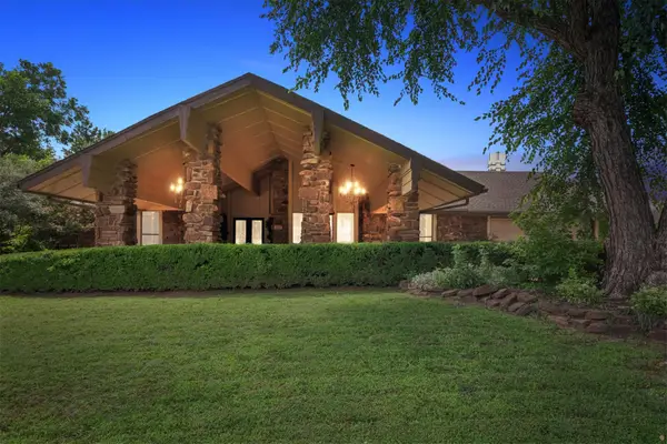 7118 S Birmingham Place, Tulsa, OK 74136
