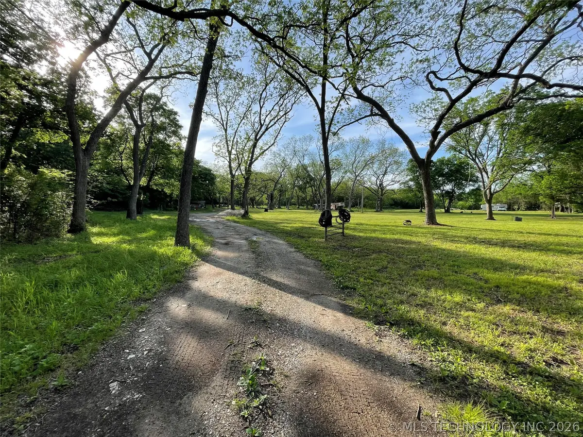 1327 Mcclain Rd Road, Ardmore, OK 73401 - #1