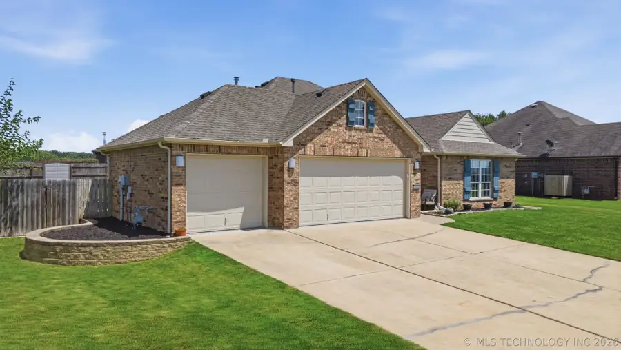 5809 N 32nd Street, Broken Arrow, OK 74014 - #2