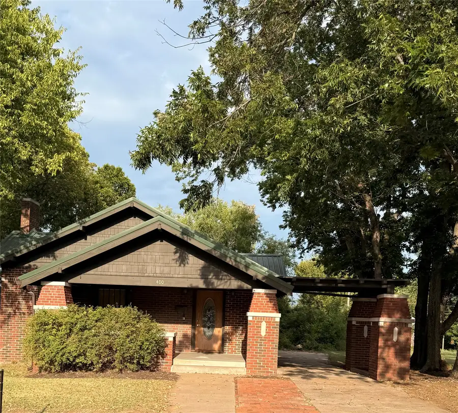 400 S Main Street, Fairfax, OK 74637 - #2