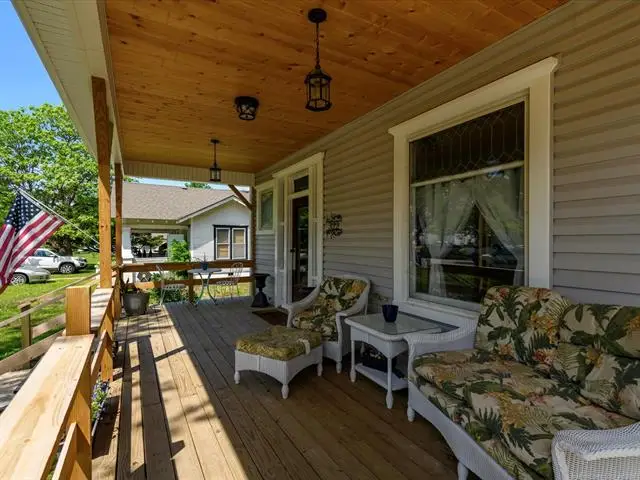 322 N Maple Street, Nowata, OK 74048 - #3