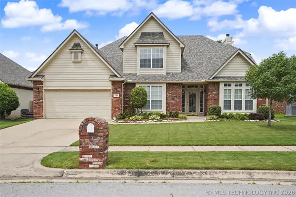 320 N Willow Avenue, Broken Arrow, OK 74012
