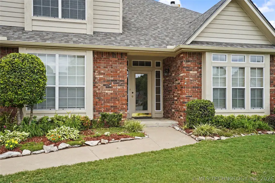 320 N Willow Avenue, Broken Arrow, OK 74012 - #3