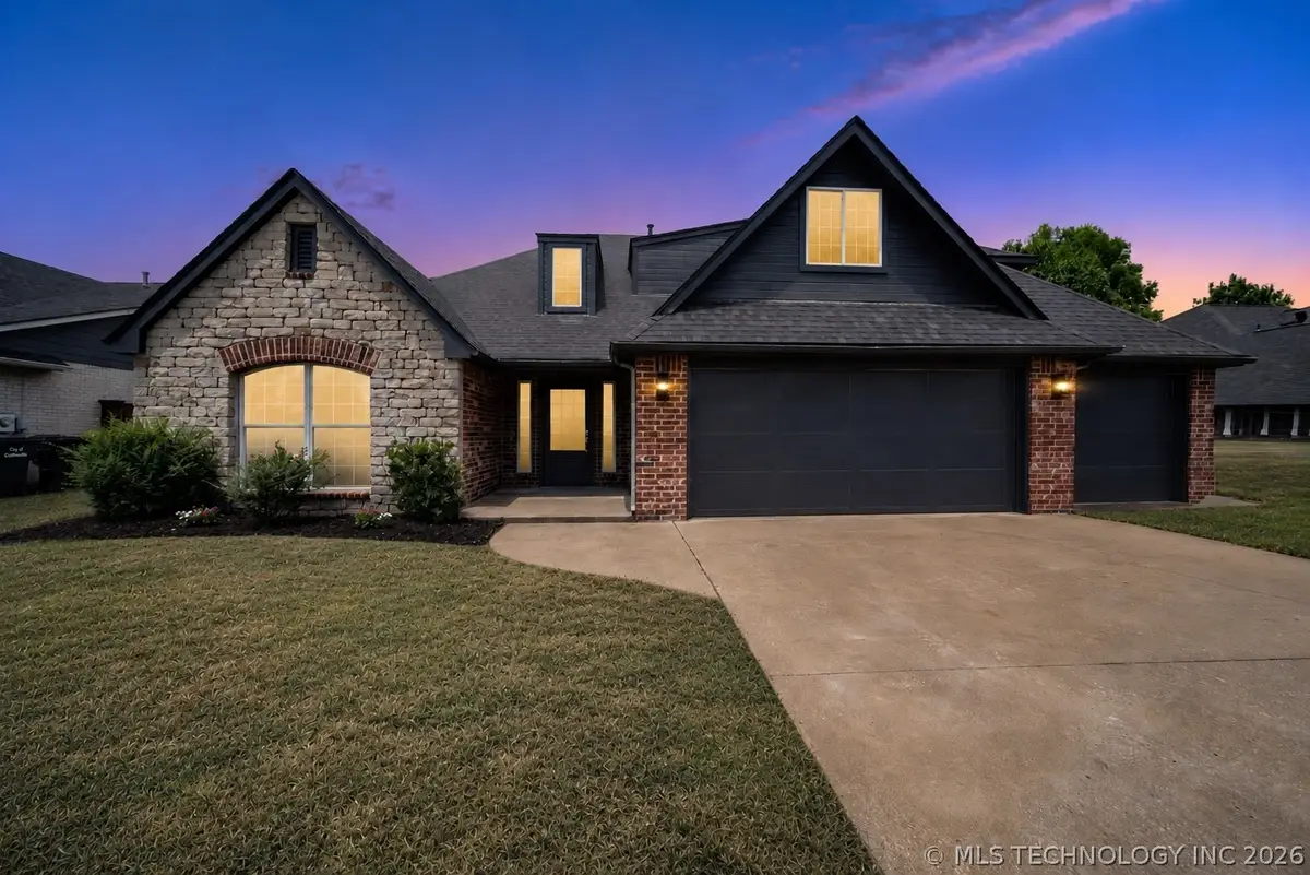 10731 E 142nd Place, Collinsville, OK 74021 - #1