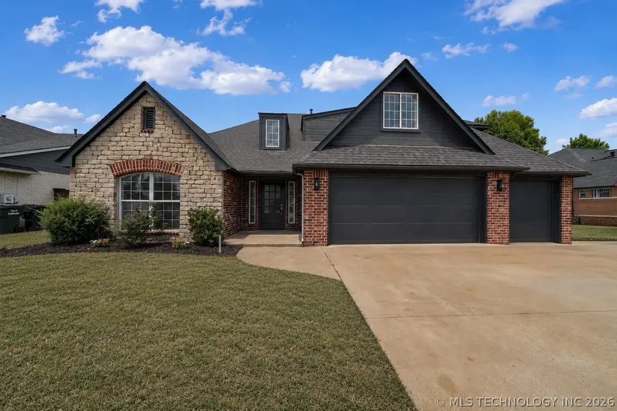 10731 E 142nd Place, Collinsville, OK 74021 - #2