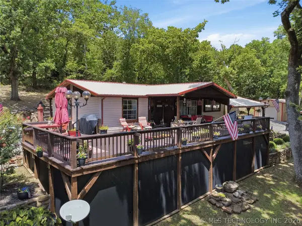 18422 W Lakewood Drive, Park Hill, OK 74451