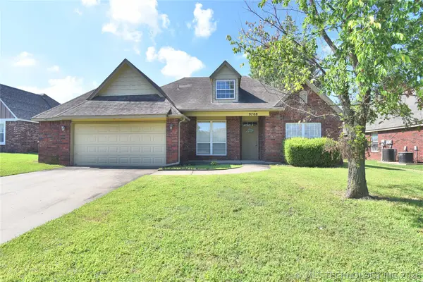 9708 E 111th Street, Owasso, OK 74055