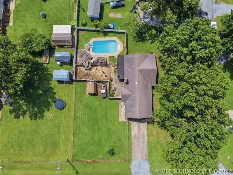 25 Village Circle, Pryor, OK 74361 - #3