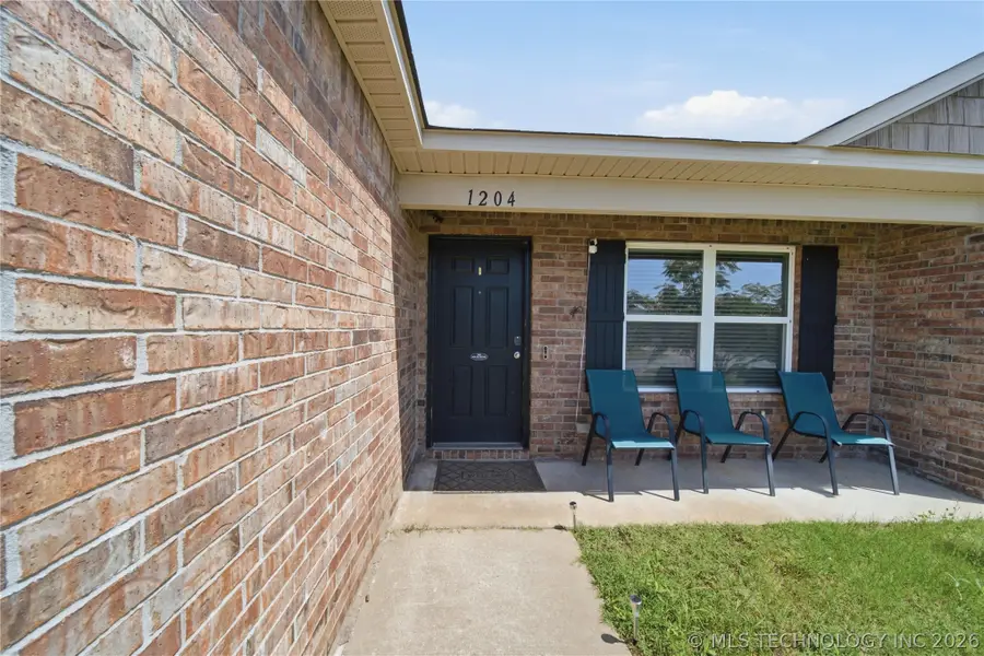 1204 E Richmond Street, Broken Arrow, OK 74012 - #3
