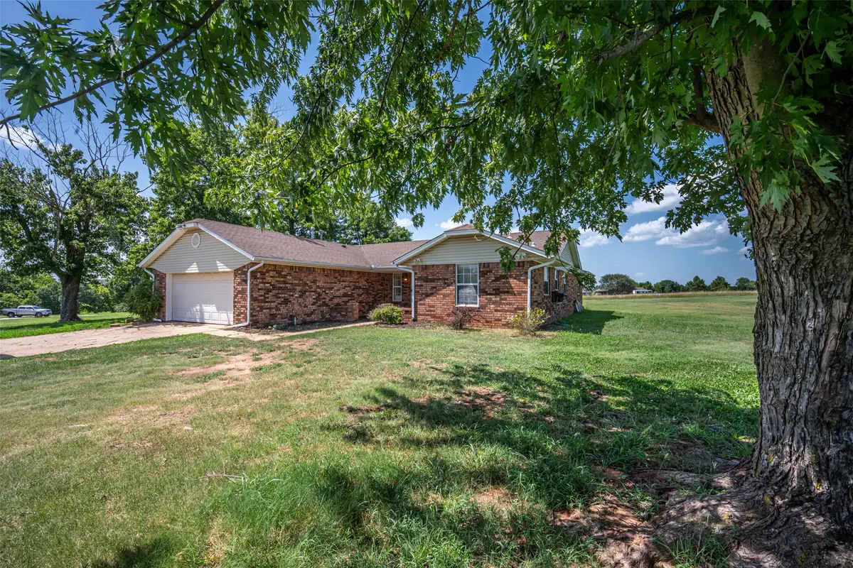 103 E Lakeview Court, Tecumseh, OK 74873 - #1