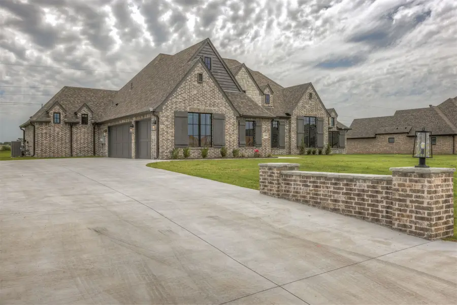 16505 S 4th East Avenue, Glenpool, OK 74033 - #2