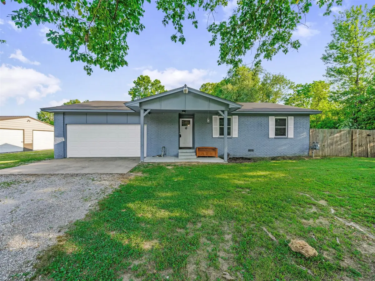 11556 E Elm Street, Claremore, OK 74019 - #1