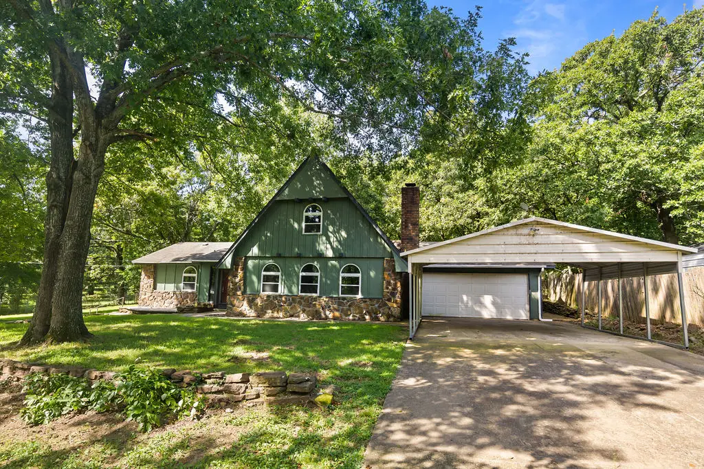33960 Eagle Circle, Wagoner, OK 74467 - #1