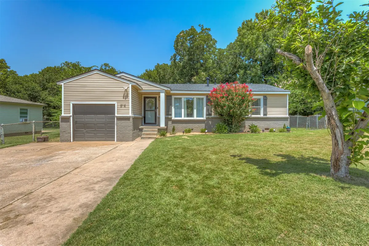 214 W Toledo Street, Broken Arrow, OK 74012 - #1