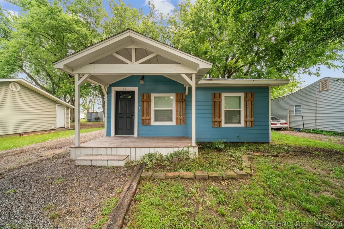 15 S Mayes Street, Pryor, OK 74361 - #1