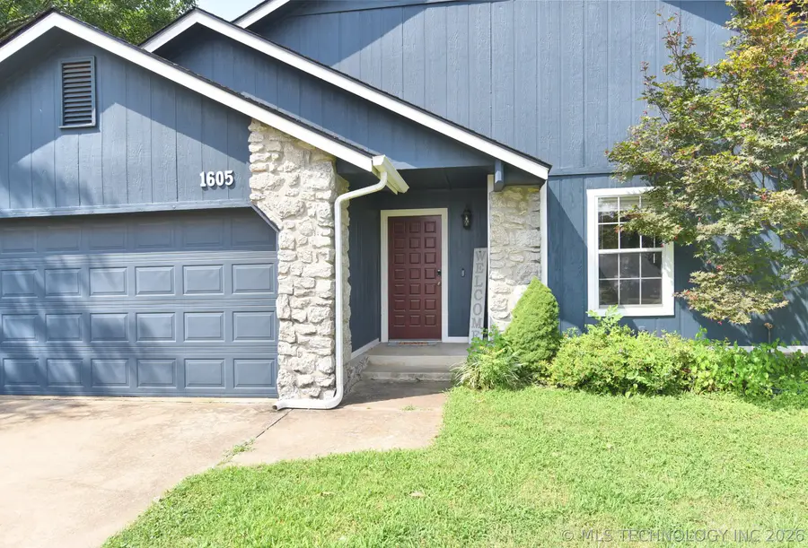 1605 W Roanoke Street, Broken Arrow, OK 74011 - #2