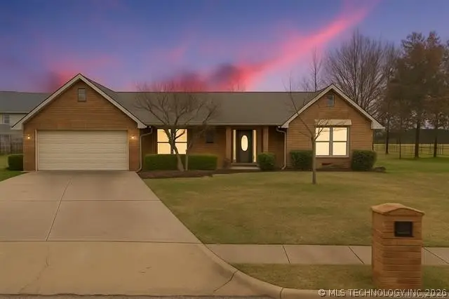 174 Parkhill Place, Bartlesville, OK 74006 - #1