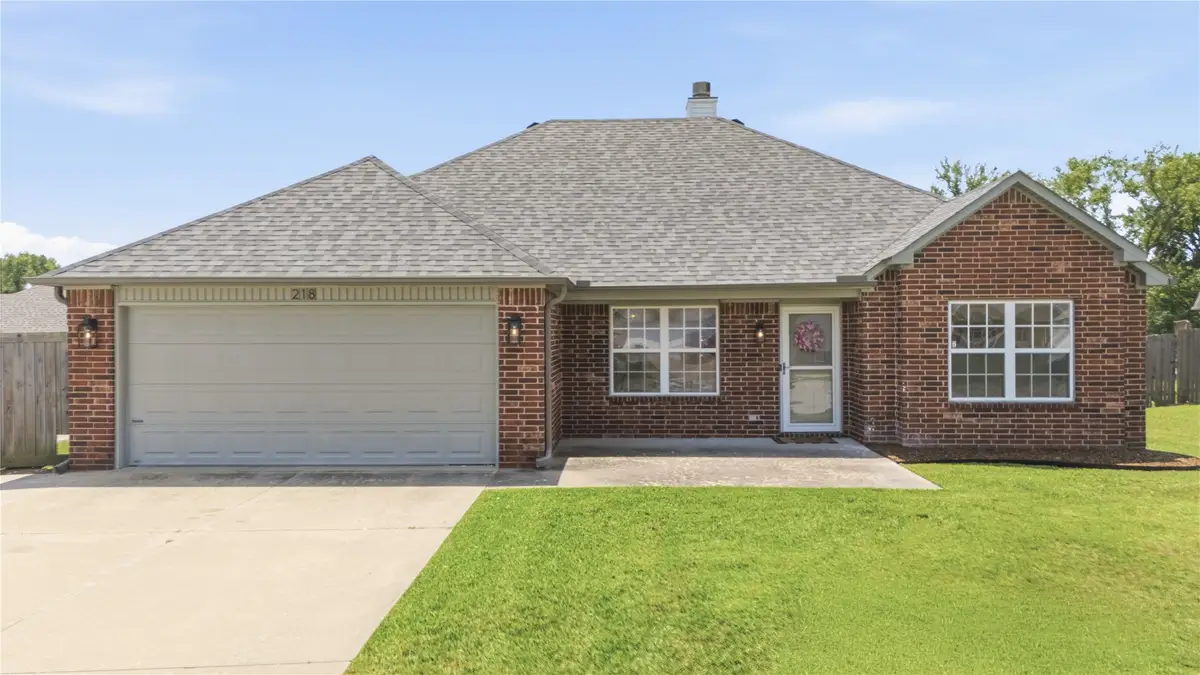 218 W Fairlane Drive, Sapulpa, OK 74066 - #1