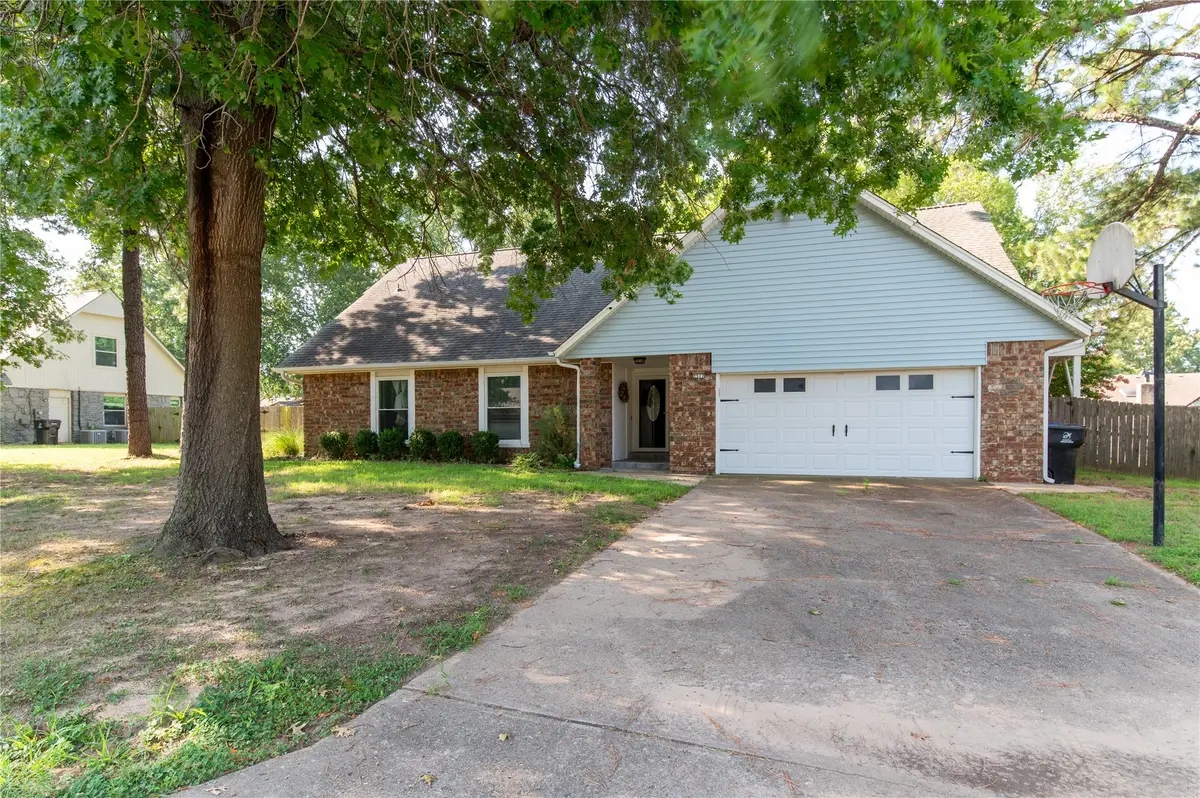 2517 W Kingsport Street, Broken Arrow, OK 74011 - #1
