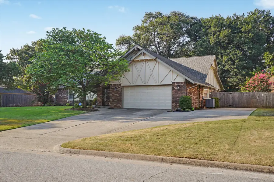 5812 E 97th Street, Tulsa, OK 74137 - #3