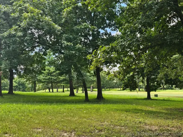 1010 Wilcox Circle, Tahlequah, OK 74464