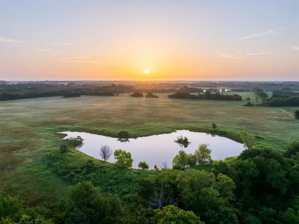 2 N 320 Road, Morris, OK 74445