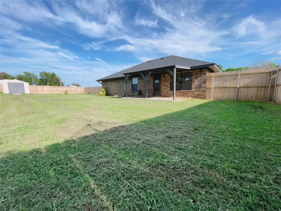 102 Northridge, Durant, OK 74701 - #2