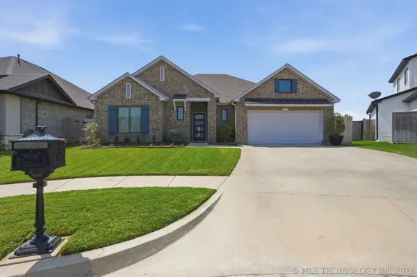 7410 E 127th Court S, Bixby, OK 74008