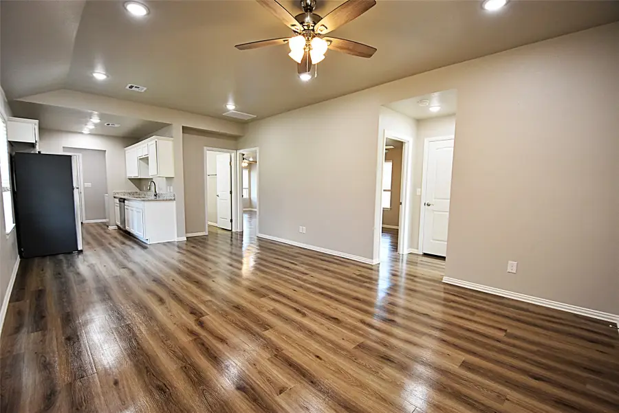 728 Elm Street, Seminole, OK 74868 - #3