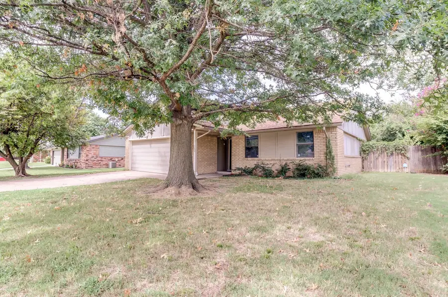 200 W Delmar Street, Broken Arrow, OK 74012 - #3
