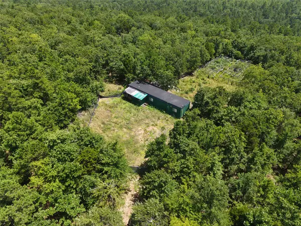 39981 Lloyd Lane, Wister, OK 74966