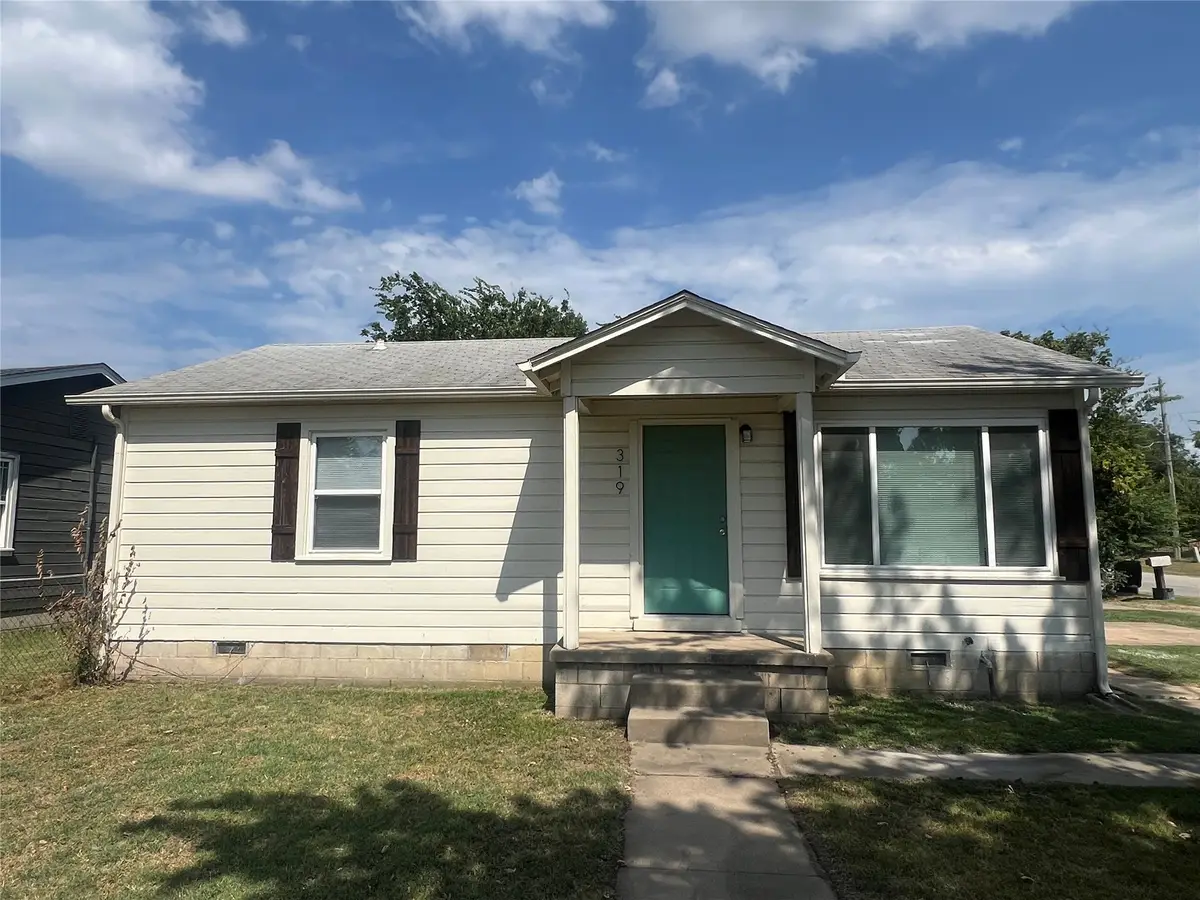 319 S Main Street, Owasso, OK 74055 - #1