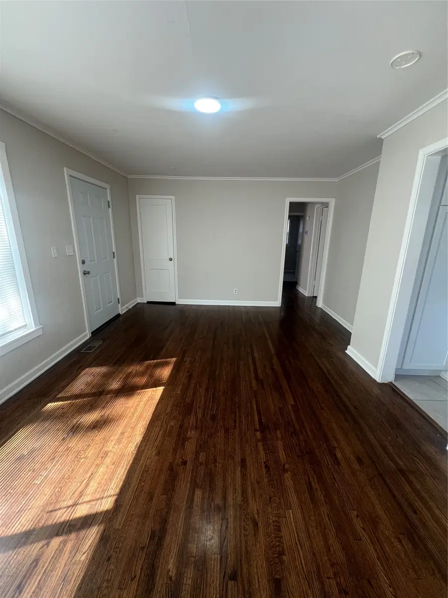 319 S Main Street, Owasso, OK 74055 - #3