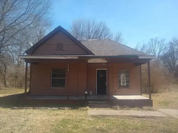 1024 S C Street, Muskogee, OK 74403