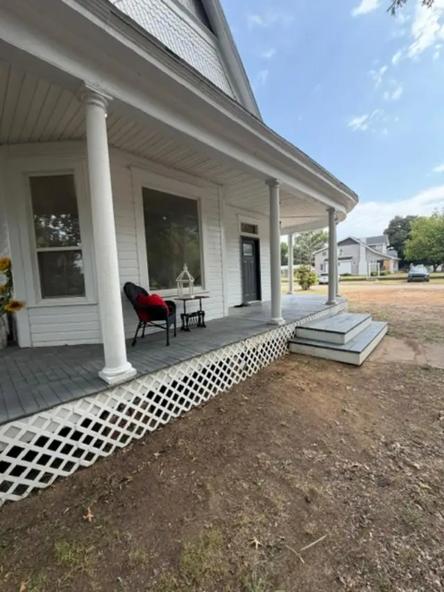 424 N Hinckley Street, Holdenville, OK 74848 - #3