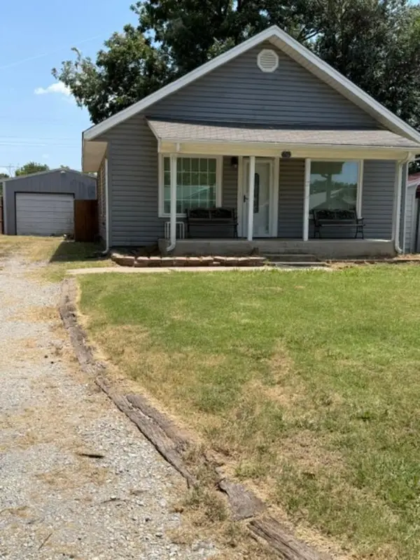 605 N Burgess Street, Holdenville, OK 74848