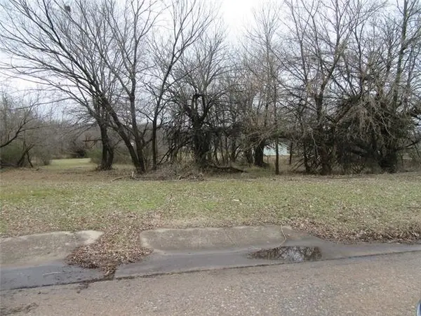 W Delaware, McAlester, OK 74501